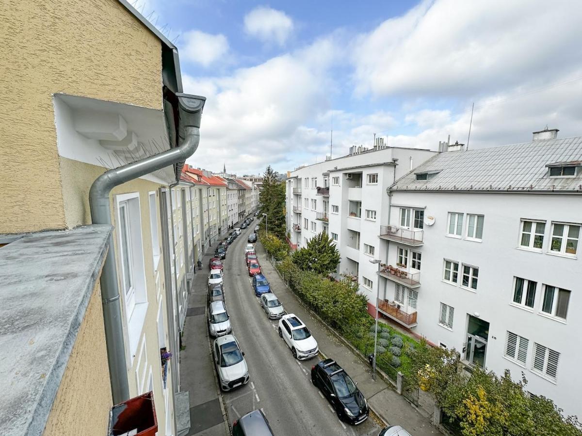 Apartmán S Velkou Terasou A Balkonom V Centre Mesta! *