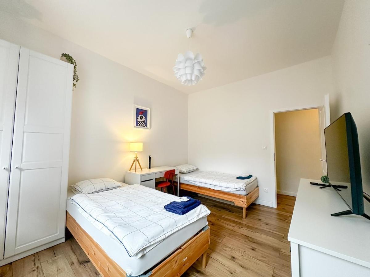 Apartmán S Velkou Terasou A Balkonom V Centre Mesta! *